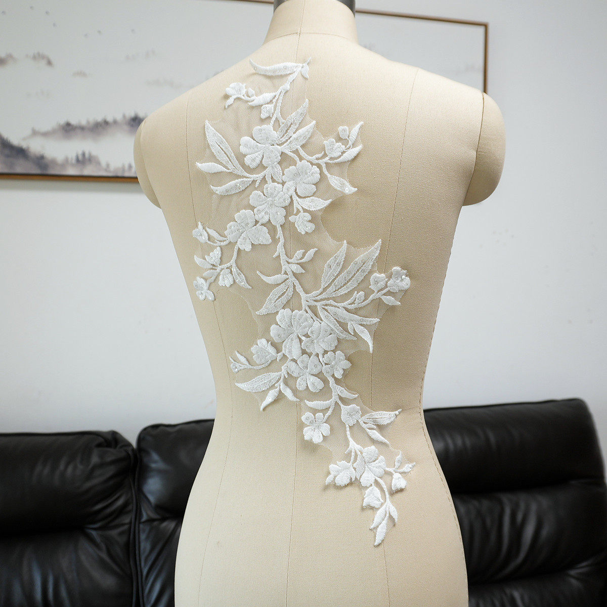 Craft Embellishment - قطع قماش مزينة بالترتر على شكل