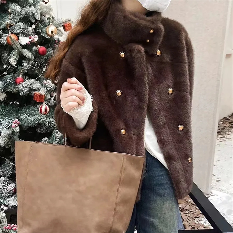 المنك المخملية معطف الإناث 202 - مراجعة Velvet Ribbon Roll وسعره